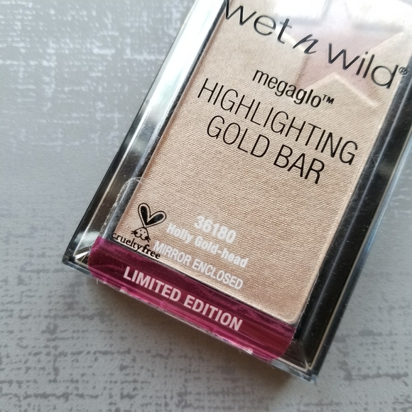 💙HP💙 🍒 5/$20 new Wet n Wild megaglo Illuminating Bar - Picture 7 of 8